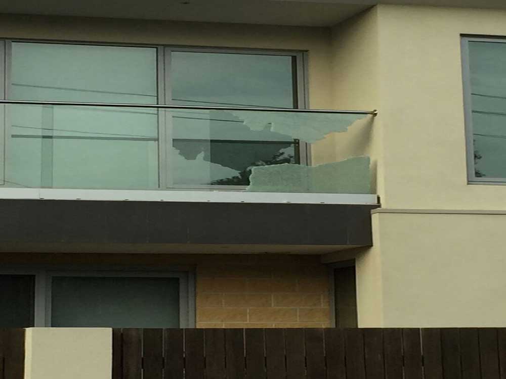 Broken balustrade glass panel replacement in Dromana